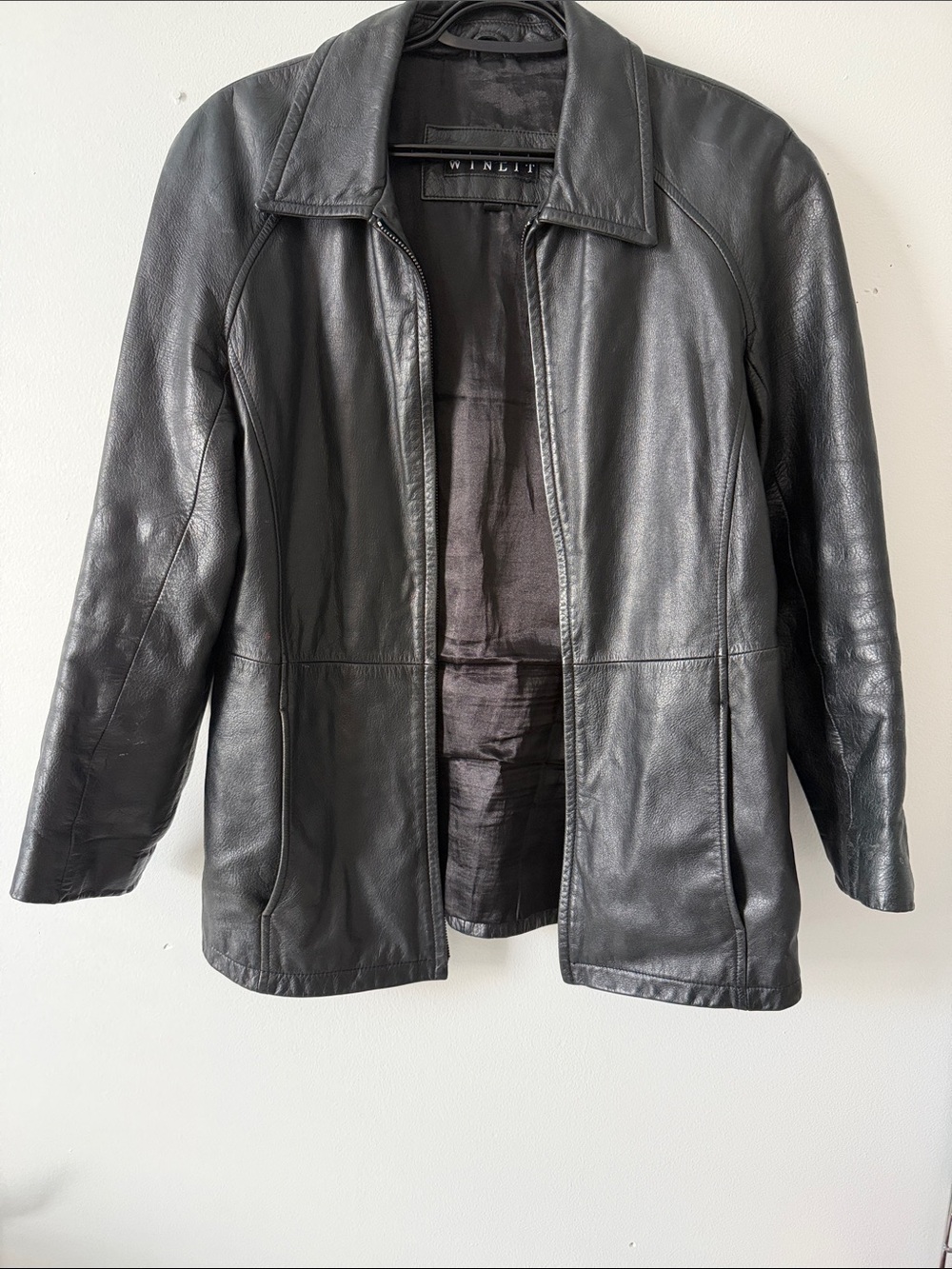 Winlit Classic Black Leather Jacket for Women